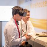 Am Dematic-Messestand konnten die Besucher zudem mithilfe des Software-Tools Dematic Maestro virtuell eine Lagerhalle bauen sowie deren Abläufe simulieren. (Foto: Dematic)