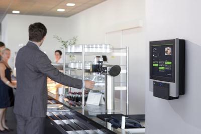 Zeiterfassung intuitiv mit INTUS 5600 von PCS